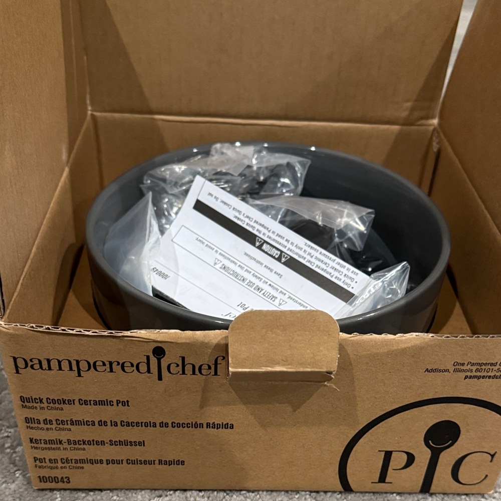 Pampered Chef Gray Ceramic Cooking Pot